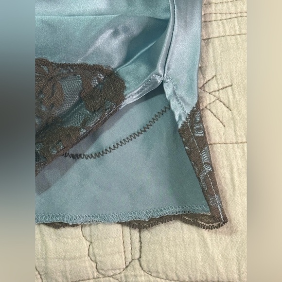 NEW Gold Hawk Two Tone V-Back Lace Chemise Silk Cami L Niagara Blue Brown Lace - Picture 2 of 8